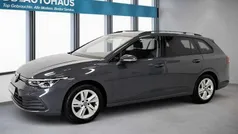 Grau Gebraucht 2024 VW Golf VIII Life Kombi | 23.660 € (Fairer Preis)
