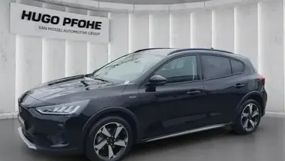 Używany Ford Focus Active 125 KM (91 kW) 2023 Czarny Sedan/Limuzyna