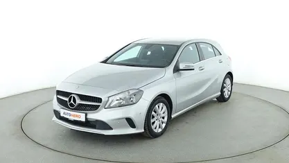 Gebraucht Mercedes A180 Style 122 PS (89 kW) 2017 Silber Limousine