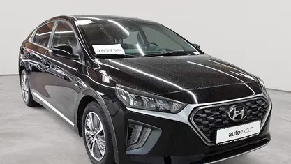 Gebraucht Hyundai Ioniq Style 105 PS (77 kW) 2020 Phantom black mineraleffekt Kleinwagen