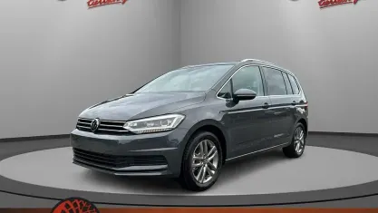 Neu VW Touran 150 PS (110 kW) 2025 Delfingrau metallic Van / Kleinbus
