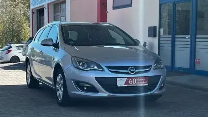 Używany Opel Astra Exklusiv 136 KM (100 kW) 2016 Srebrny Kombi