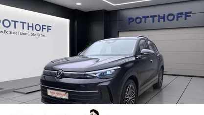 Gebraucht 2024 VW Tiguan Life SUV | 32.777 € (Fairer Preis)