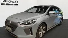 Silber Gebraucht 2017 Hyundai Ioniq Style Limousine | 10.699 € (Fairer Preis)