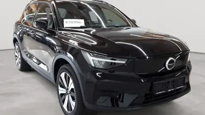 Gebraucht Volvo XC40 Plus 169 kW (231 PS) 2023 Onyx black metallic SUV