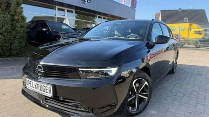 Neu Opel Astra Edition 131 PS (96 kW) 2026 Schwarz Kombi