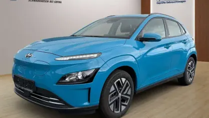 Gebraucht Hyundai Kona Select 100 kW (136 PS) 2021 Blau SUV
