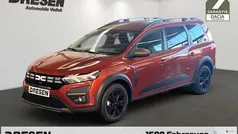 Gebraucht 2024 Dacia Jogger Extreme Van / Kleinbus | 22.210 € (Fairer Preis)