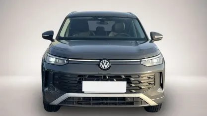 Neu VW Tayron Life 150 PS (110 kW) 2026 Delfingrau SUV
