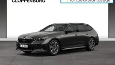 Grau Neu 2025 BMW i5 M Sport Limousine | 70.778 € (Fairer Preis)