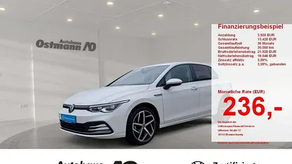 Weiß Gebraucht 2020 VW Golf VIII Style Limousine | 22.748 € (Fairer Preis)