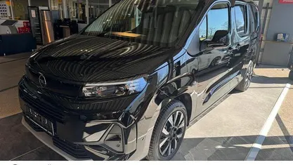 Neu Opel Combo Life 131 PS (96 kW) 2026 Schwarz Van / Kleinbus