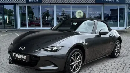 Gebraucht Mazda MX5 Exclusive-Line 132 PS (97 kW) 2025 Machine gray Cabrio