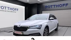 Weiss Gebraucht 2023 Skoda Superb Style Kombi | 31.977 € (Superpreis)