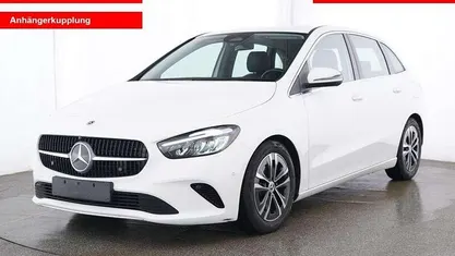 Unilack polarweiß Gebraucht 2024 Mercedes B180 Advanced Van / Kleinbus | 27.680 € (Superpreis)