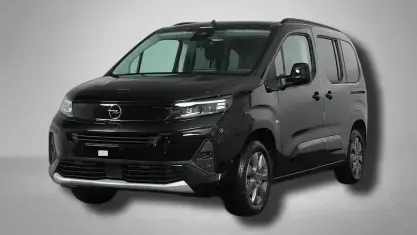 Neu Opel Combo Life 131 PS (96 kW) 2026 Karbon schwarz metallic Van / Kleinbus