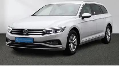 Gebraucht 2023 VW Passat Business Kombi | 25.880 € (Guter Preis)