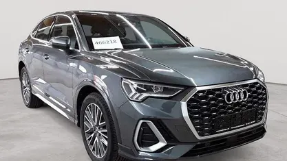 Second-hand Audi Q3 Sportback S-Line 150 CP (110 kW) 2025 Gri SUV