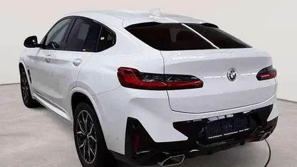 Gebraucht BMW X4 Performance 190 PS (139 kW) 2022 Alpinweiß SUV