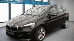 Schwarz Gebraucht 2021 BMW 225 Active Tourer iPerformance Van / Kleinbus | 26.450 €