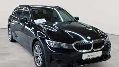 Gebraucht BMW 330 Sport Line 184 PS (135 kW) 2022 Schwarz uni Kombi