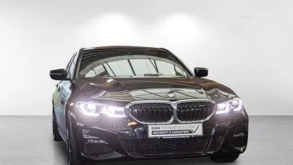 Schwarz Gebraucht 2020 BMW 320 Performance Limousine | 29.908 € (Fairer Preis)
