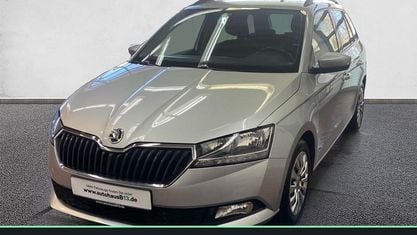 Gebraucht Skoda Fabia Ambition 95 PS (69 kW) 2022 Brillantsilber metallic Kleinwagen