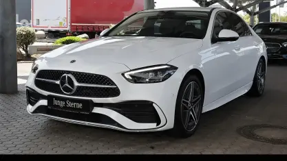 Gebraucht Mercedes C180 AMG 170 PS (125 kW) 2025 Unilack polarweiß Limousine