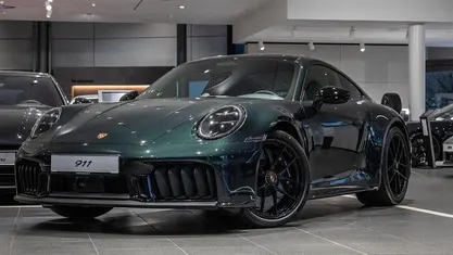 Gebraucht 2025 Porsche 911 Carrera 4 GTS Coupé | 225.486 € (Teuer)