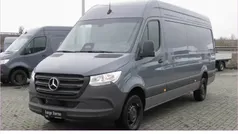 Grau Gebraucht 2024 Mercedes Sprinter Van | 43.852 € (Fairer Preis)