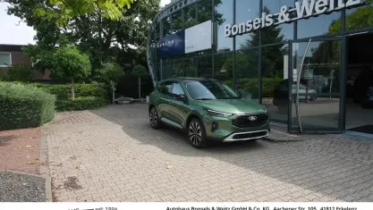 Gebraucht Ford Kuga Active X 182 PS (133 kW) 2025 Grün metallic SUV