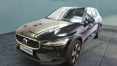 Schwarz Gebraucht 2023 Volvo V60 CC Plus Kombi | 40.440 € (Fairer Preis)