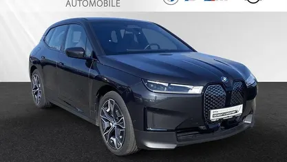 Gebraucht BMW iX 384 kW (523 PS) 2022 Sophistograu brillanteffekt metallic SUV