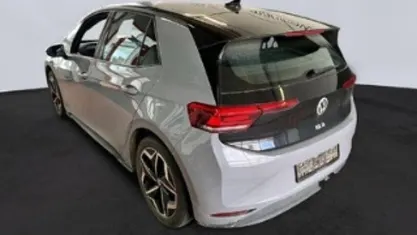 Używany VW ID.3 Pure 110 kW (150 KM) 2022 Szary Hatchback