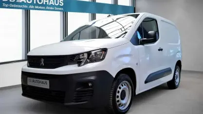 Gebraucht Peugeot Partner Premium 102 PS (75 kW) 2021 Weiß Van / Kleinbus
