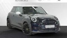 Schwarz Gebraucht 2023 Mini Cooper SE Kleinwagen | 20.555 € (Fairer Preis)