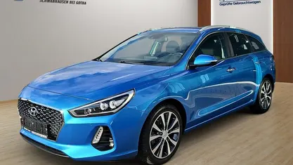 Gebraucht Hyundai i30 Style 140 PS (102 kW) 2018 Blau Kombi