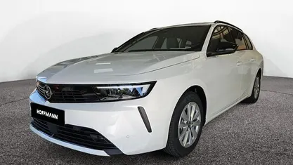 Arktis weiß Gebraucht 2025 Opel Astra Edition Kombi | 23.929 € (Guter Preis)