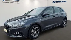 Dark knight Gebraucht 2022 Hyundai i30 Select Limousine | 18.420 € (Fairer Preis)