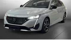 Weiß (metallic) Gebraucht 2023 Peugeot 308 Allure Kombi | 23.470 € (Fairer Preis)