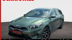 Gruen ((exg) experience green met.) Gebraucht 2024 Kia Ceed Sportswagon Spirit Kombi | 23.979 € (Guter Preis)