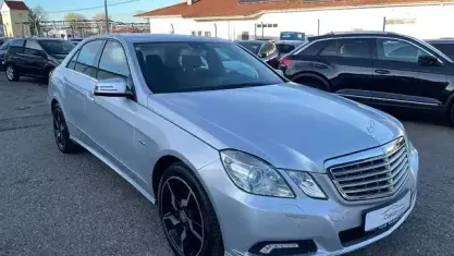 Brugt Mercedes E300 Elegance 204 HK (150 kW) 2010 Sølv Sedan