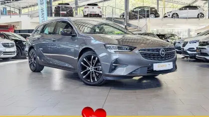 Używany Opel Insignia Business 174 KM (127 kW) 2022 Szary Kombi
