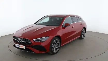 Gebraucht Mercedes CLA250e Shooting Brake AMG line 218 PS (160 kW) 2023 Rot Kombi