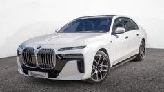 Mineralweiss Gebraucht 2024 BMW 750e M Sport Limousine | 99.900 € (Superpreis)