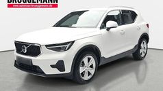 Weiss Gebraucht 2024 Volvo XC40 Core SUV | 31.890 € (Guter Preis)