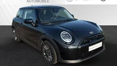 Midnight black metallic Gebraucht 2024 Mini Cooper Kleinwagen | 26.800 € (Fairer Preis)