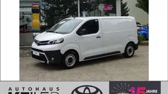 Ice white Gebraucht 2024 Toyota Proace Van | 29.960 € (Fairer Preis)