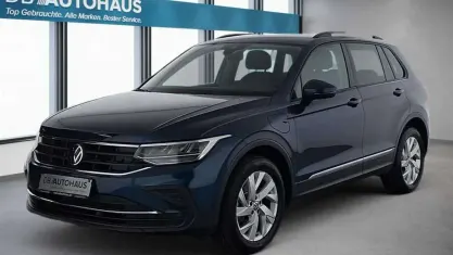 Gebraucht VW Tiguan Life 245 PS (180 kW) 2022 Blau SUV