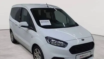 Gebraucht Ford Tourneo Courier Trend 101 PS (74 kW) 2020 Frostweiß Van / Kleinbus